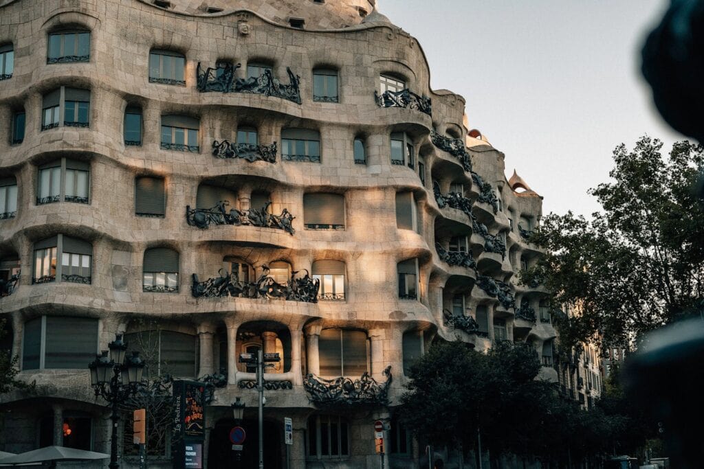 Casa Batlló | building near tree